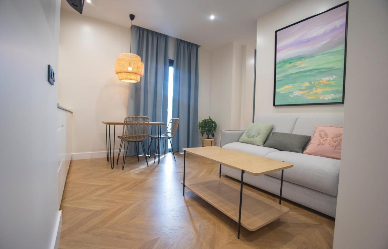 Oikos Apartamentos Turisticos โมเนสเตริโอ ภายนอก รูปภาพ