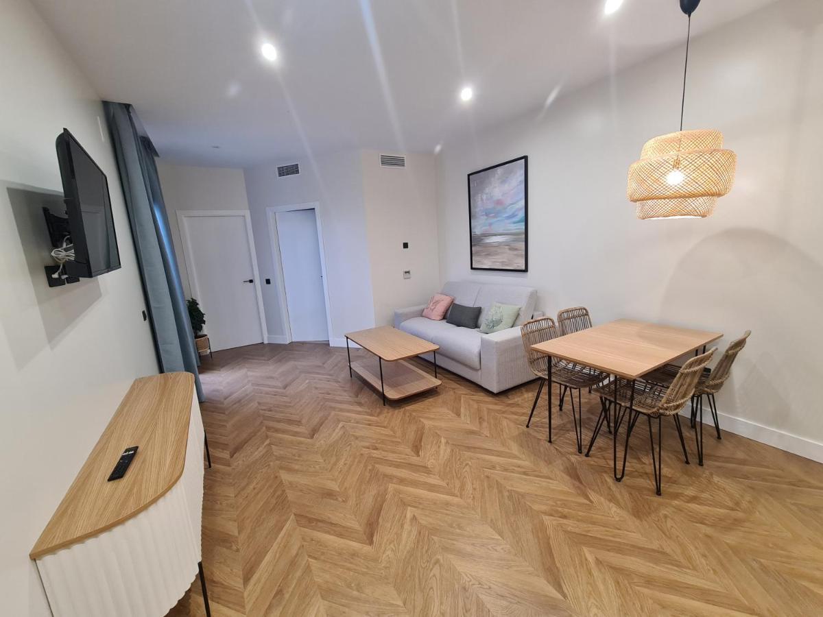 Oikos Apartamentos Turisticos โมเนสเตริโอ ภายนอก รูปภาพ