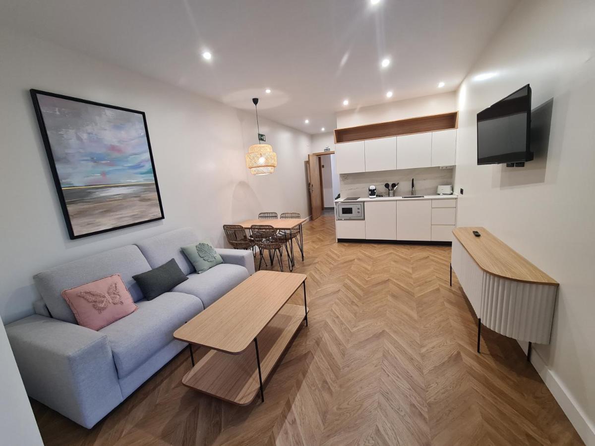 Oikos Apartamentos Turisticos โมเนสเตริโอ ภายนอก รูปภาพ
