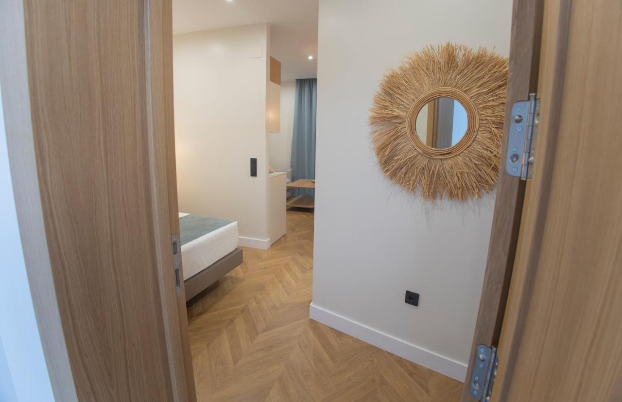 Oikos Apartamentos Turisticos โมเนสเตริโอ ภายนอก รูปภาพ