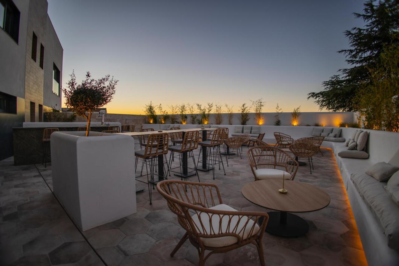 Oikos Apartamentos Turisticos โมเนสเตริโอ ภายนอก รูปภาพ